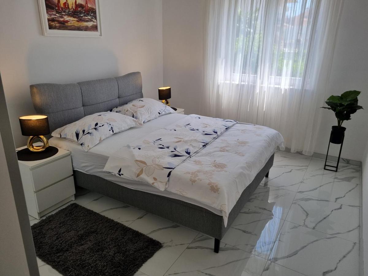 Apartman Striga Crikvenica Eksteriør billede